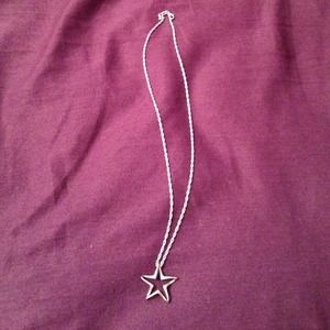 James avery chain and pendant