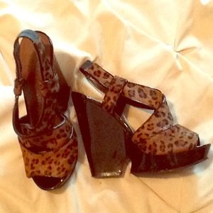 Chinese laundry wedge heels