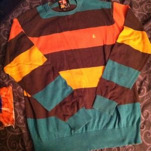 Pull over volcom sweater