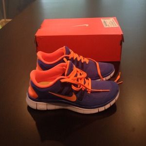 REDUCED! Womens size 6 nike free 5.0 + new in box