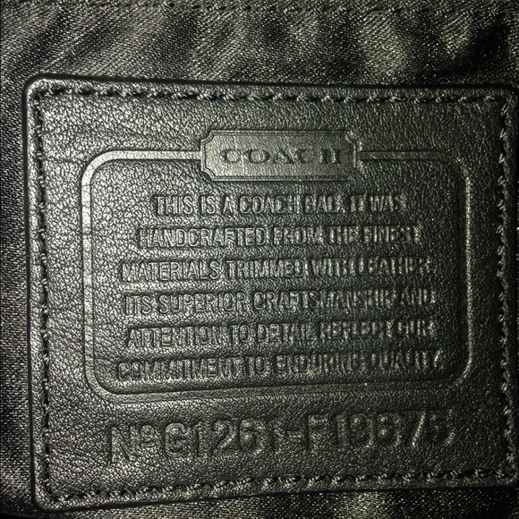 Large COACH Tote/handbag - Picture 4 of 4