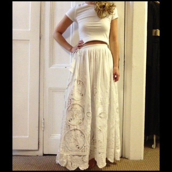 ✨NWT✨ (REDUCED) H&M Maxi Skirt - Picture 3 of 3