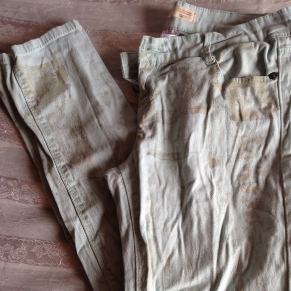🌟Mint green jeans with silver/gold all over🌟