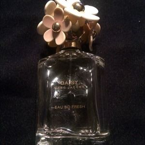 Daisy by Marc Jacobs