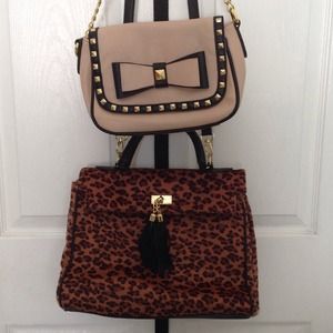 LEOPARD ALDO BAG ONLY .