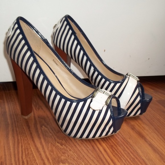 SOLD in bundle  Navy and white striped pumps