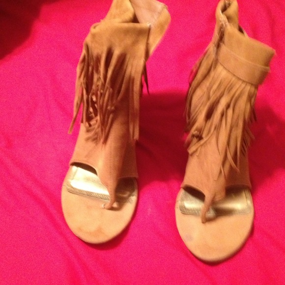 Rogue Shoes Camel Colored Wedge Sandals Poshmark