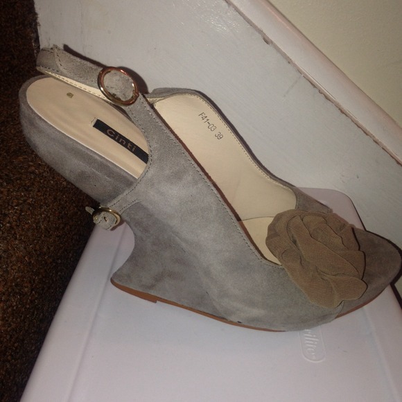 🌟SOLD🌟 - Picture 2 of 3