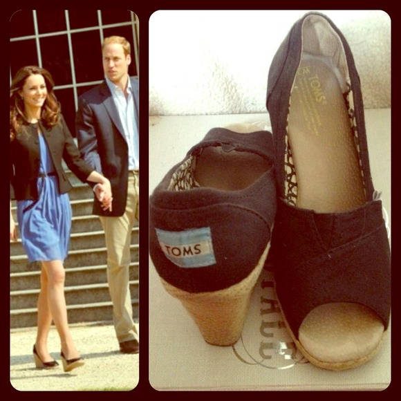 TOMS 'Calypso' Canvas Black Wedge.