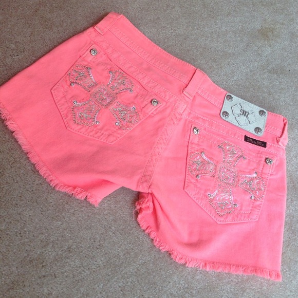 Miss Me Shorts size 27