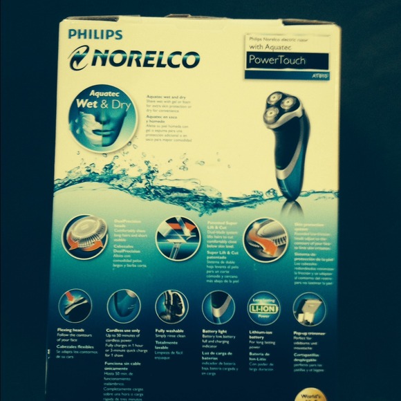 ❌ SOLD❌ Philips Electric Razor - Picture 3 of 3