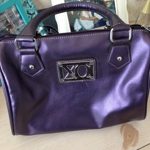 ✨NEVER WORN✨ XOXO PURPLE HANDBAG