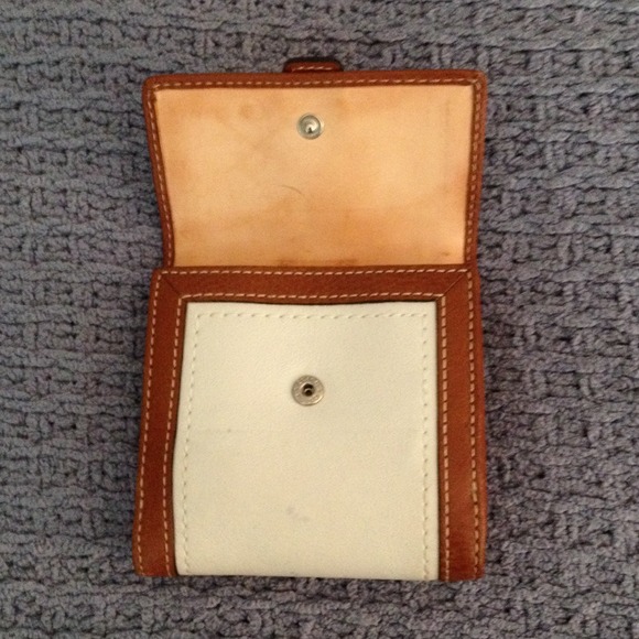 COACH White Leather Wallet - Picture 2 of 4