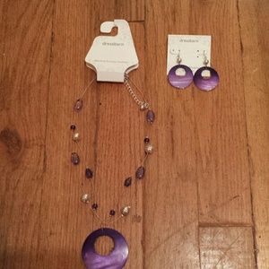 Neckalce and earrings