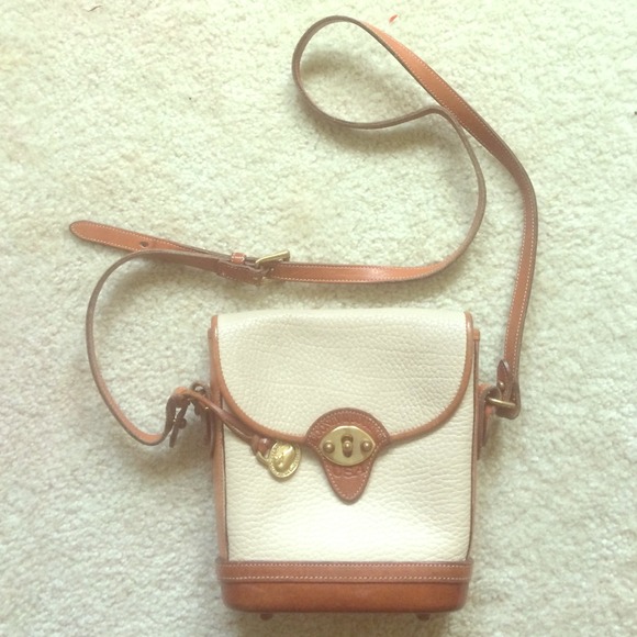 🙈SALE🙈Dooney and Bourke cross body