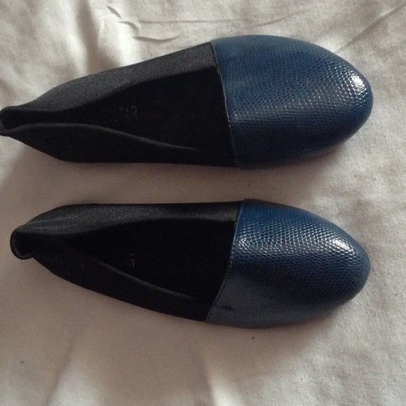 Ballet flats