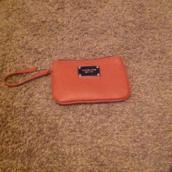Michael kors small camel wristlet