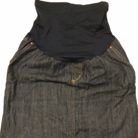 Liz Lange for Target Maternity Denim Skirt
