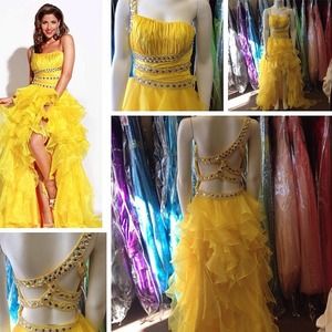 Stand out from a crowd in this high-low dress.