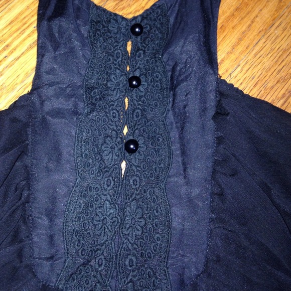 Black dress - Picture 4 of 4