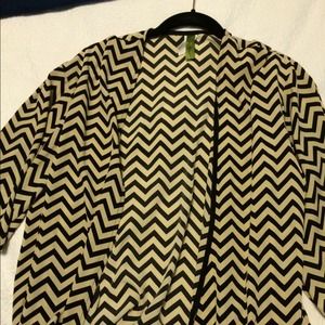 Francesca's Chevron Kimono Blouse