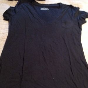 Mossimo black pocket t