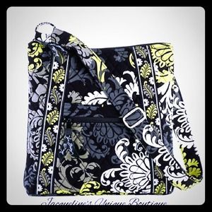 💰SOLD💰VERA BRADLEY🌷 HIPSTER PURSE BAROQUE -