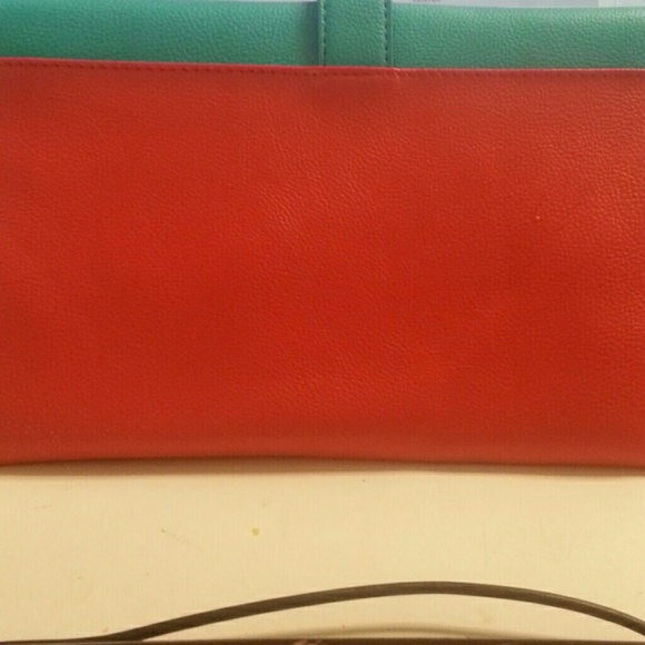 Color Block clutch - Picture 2 of 3