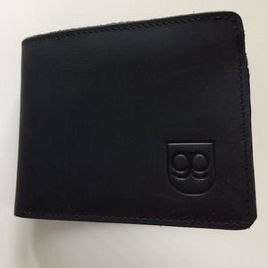 Brand new men's bi-fold wallet