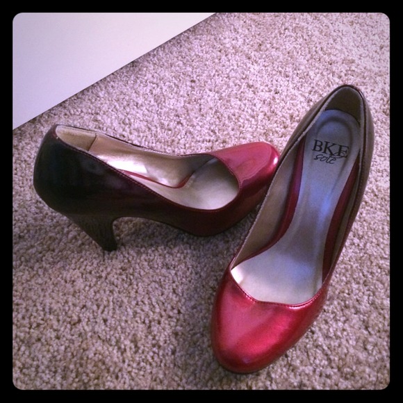 High heel shoes BKE brand