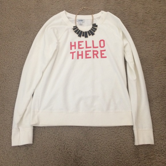 Cream Old Navy sweatshirt