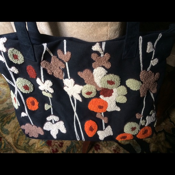 Textured Tote packed with designer style!!