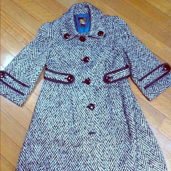 Fitted wool tweed coat- Medium
