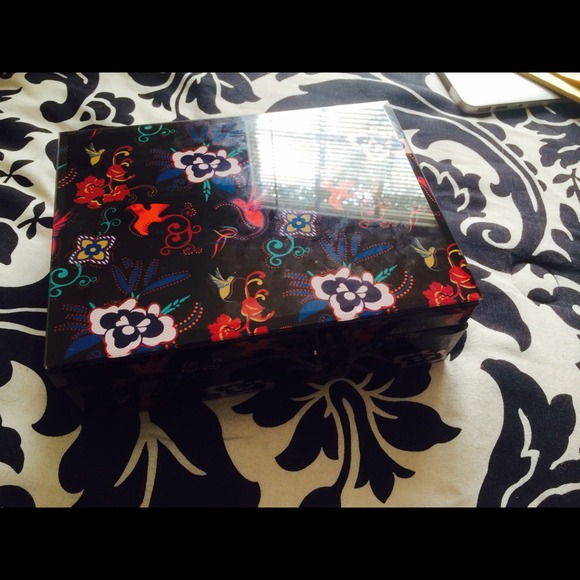 Aldo glass jewelry box