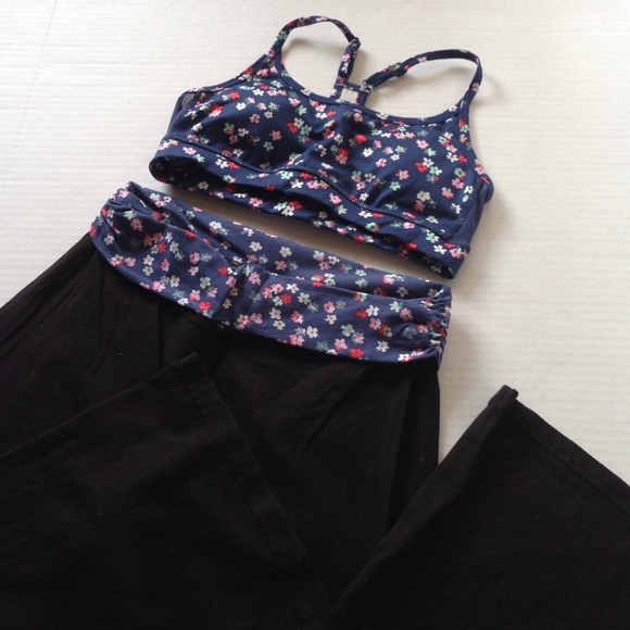 💠REDUCED💠 Aerie Yoga pants & bra top pair sizeS