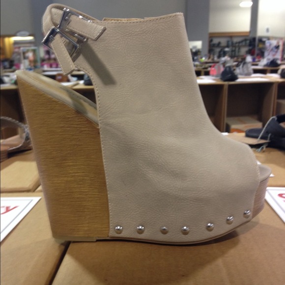 Wedges - Picture 2 of 2