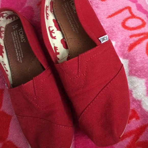Red toms