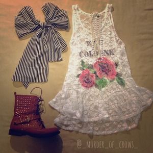 White Lace Victorian Rose Print Tank