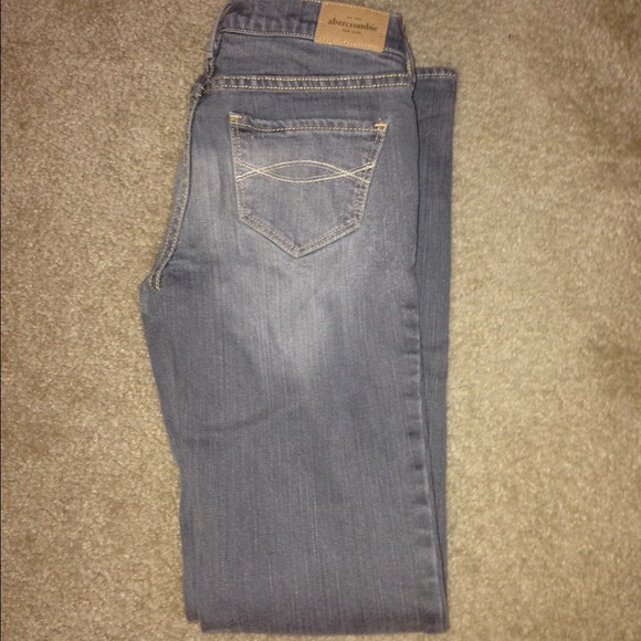 Abercrombie kids pants 🚫NO I DONT TRADE