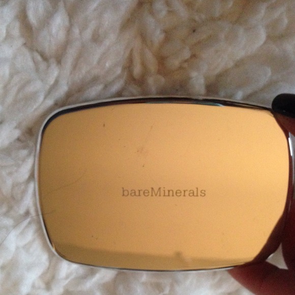 Bare Minerals 8 Eye Shadow Pallet!