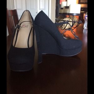 Brand new black wedge pumps