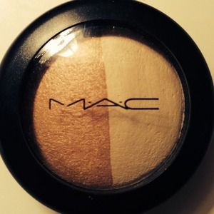 Mac mineralized eyeshadow duo