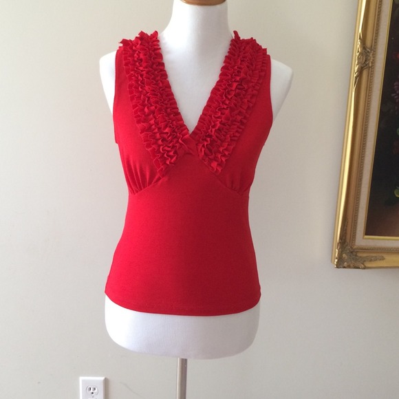 Clio Tops - Ruffled tank