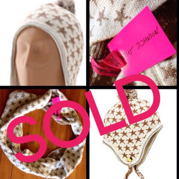 SOLD! Betsey Johnson hat and scarf set