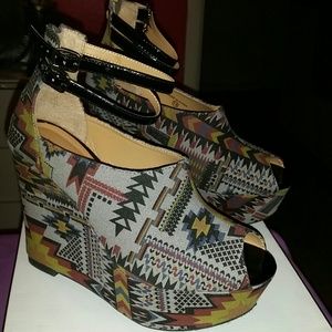 Tribal Grey Wedges