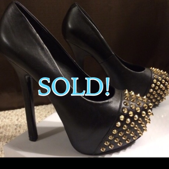 ⛔️Sold in Bundle Deal⛔️Black Steve Madden "Bolddd"