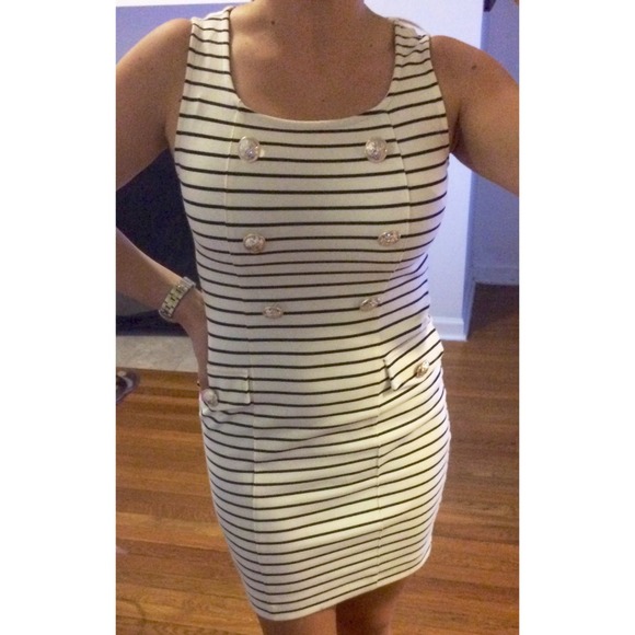 🎉HP 10/17🎉 Navy and cream striped nautical dress