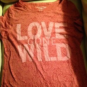 American Eagle tee shirt