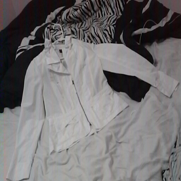 White jacket - Picture 2 of 3