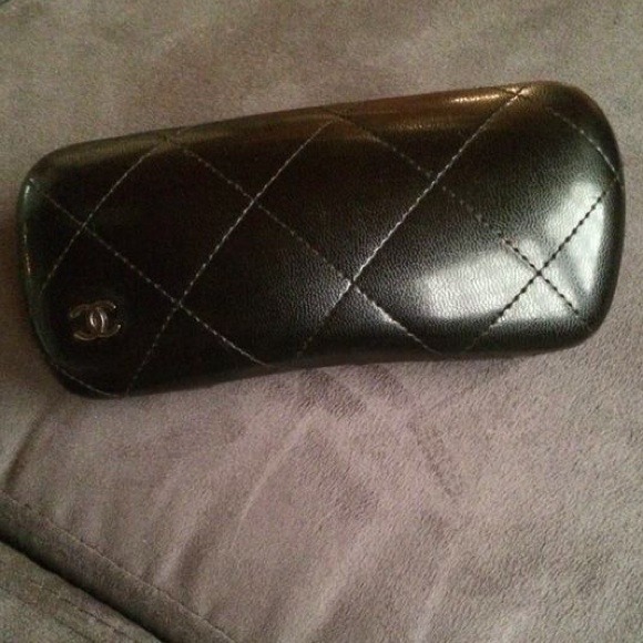 Chanel reading glasses - Picture 4 of 4